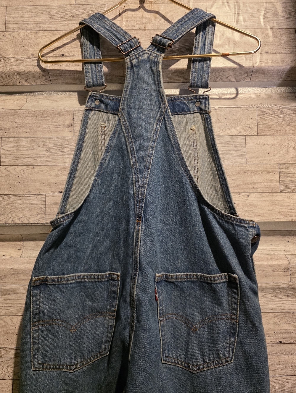 Levi’s Classic Denim Overalls - Picture 4 of 10